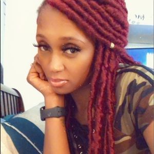 Meet your Posher, Joy